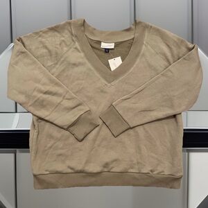 Universal Thread Womens Leisure Studio V-Neck Pullover Sweatshirt CottonPoly NWT